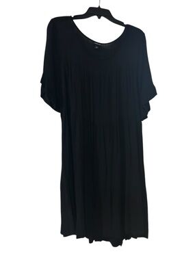torrid Black Casual Top with Crew Neck